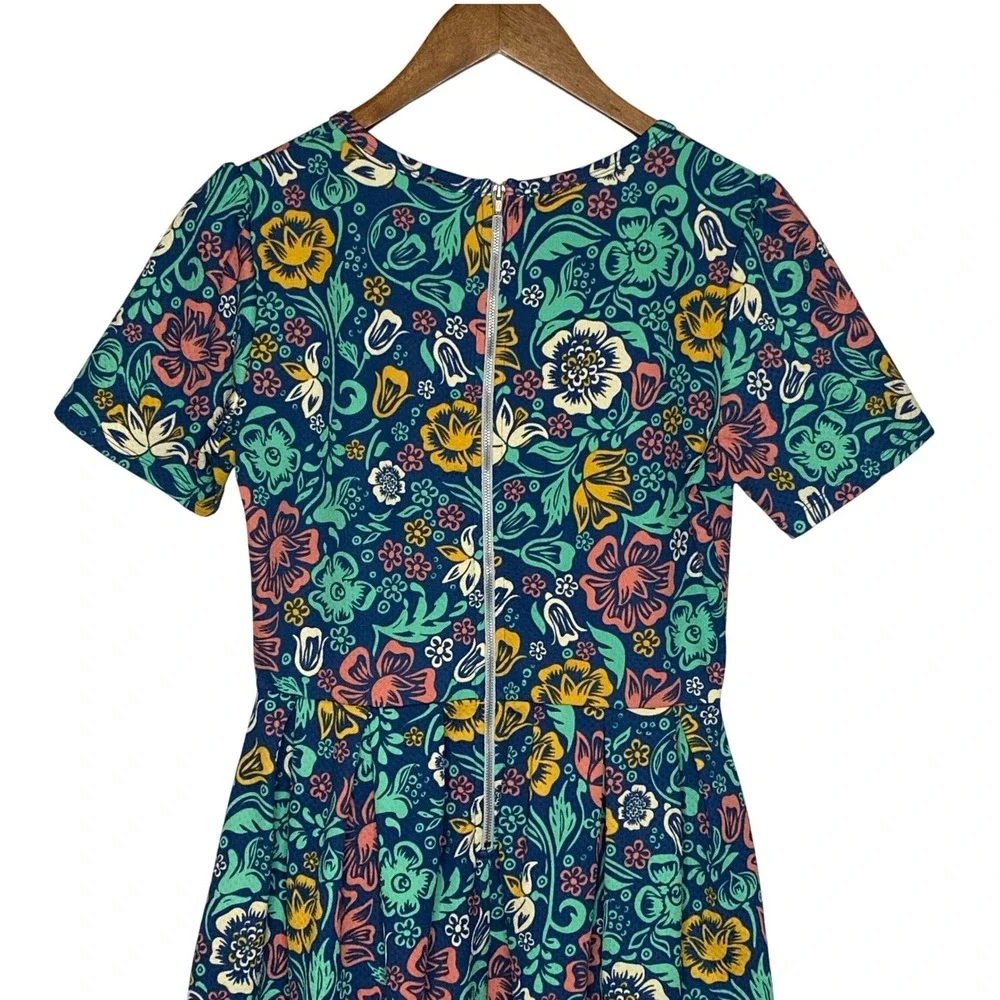 LuLaRoe Amelia Dress Womens Size M Retro Floral Garden Pleated Stretch Pockets
